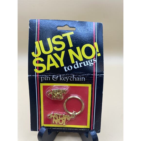 Vintage 1980’s NIP EMSON JUST SAY NO TO DRUGS LAPEL PIN & KEYCHAIN - Picture 1 of 6